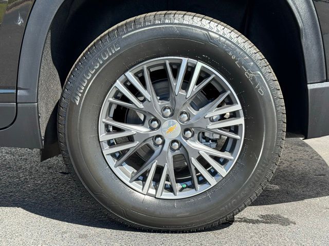 new 2026 Chevrolet Traverse car, priced at $45,020