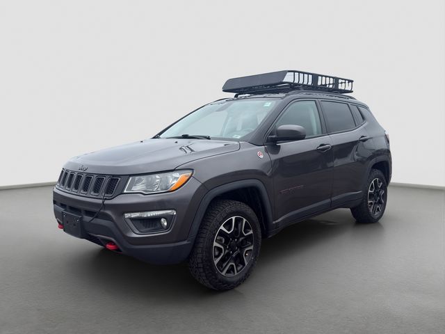 Gray (Granite Crystal Metallic Clearcoat) 2020 Jeep Compass Trailhawk 4WD SUV / Crossover Four-Wheel Drive 9-Speed Automatic