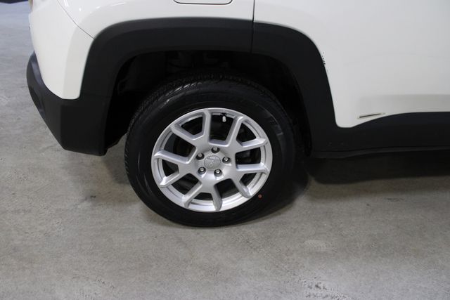 Used 2021 White Jeep Latitude image 33