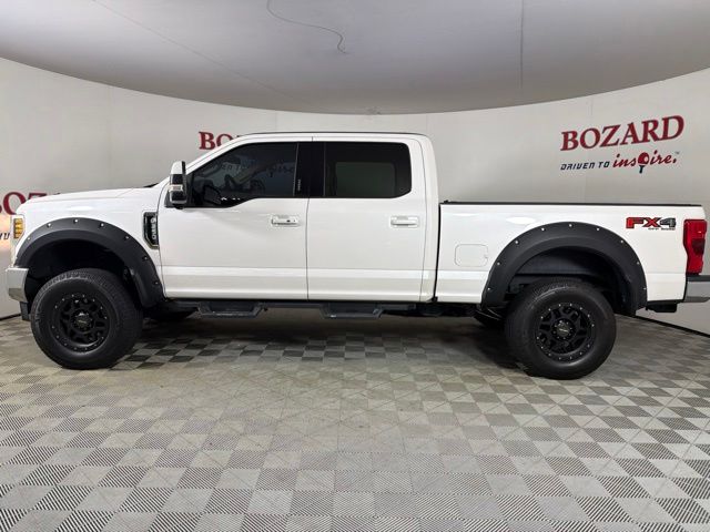 2019 White Platinum Clearcoat Metallic Ford Super Duty F-250 SRW Lariat 4X4 Truck
