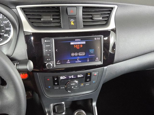 2019 Nissan Sentra SV photo 23