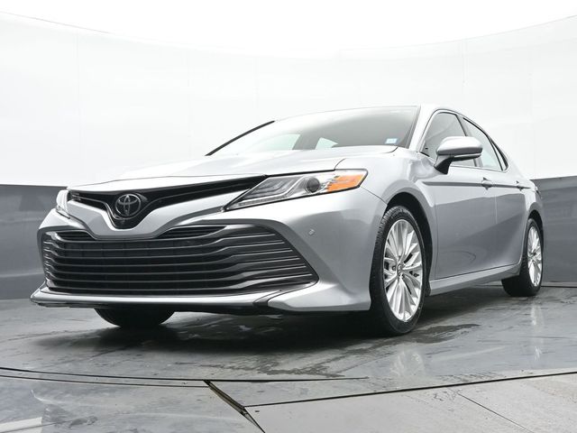 2018 Toyota Camry XLE 26