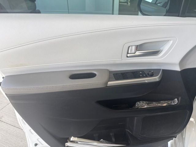Used 2025 Toyota Sienna Van