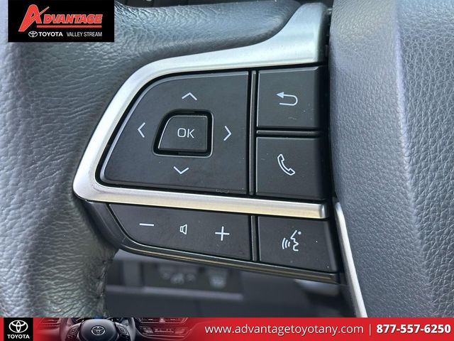 Used 2022 Toyota Sienna Van