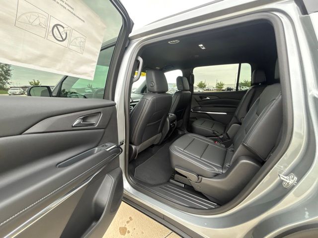2027 Chevrolet Traverse LT - Photo 19