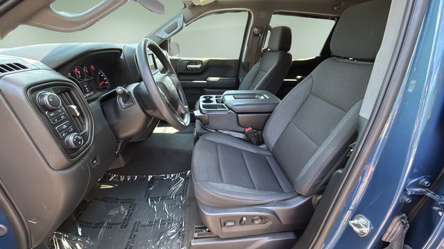 Used 2024 Blue Chevrolet Custom image 18
