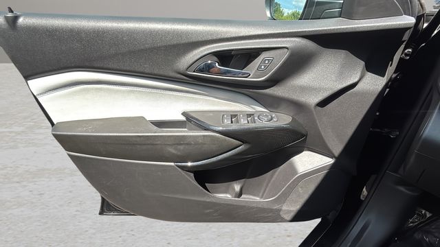 Used 2025 Black Chevrolet LT image 17
