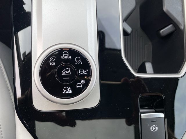 MitsubishiOutlander32