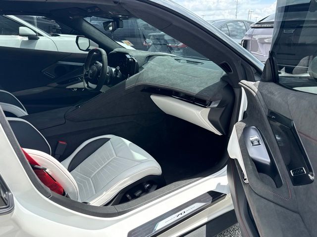 2023 Chevrolet Corvette Stingray:C02724