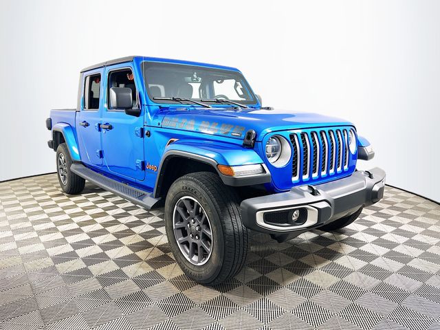 Hydro Blue Pearlcoat 2022 Jeep Gladiator Overland Crew Cab 4WD Pickup Truck Four-Wheel Drive Automatic