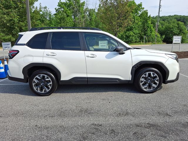 2025 Subaru Forester Premium - 7