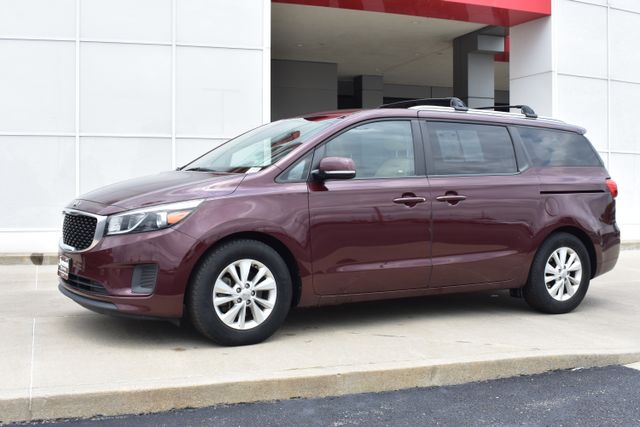 Used 2016 Kia Sedona LX with VIN KNDMB5C11G6196566 for sale in Quincy, IL