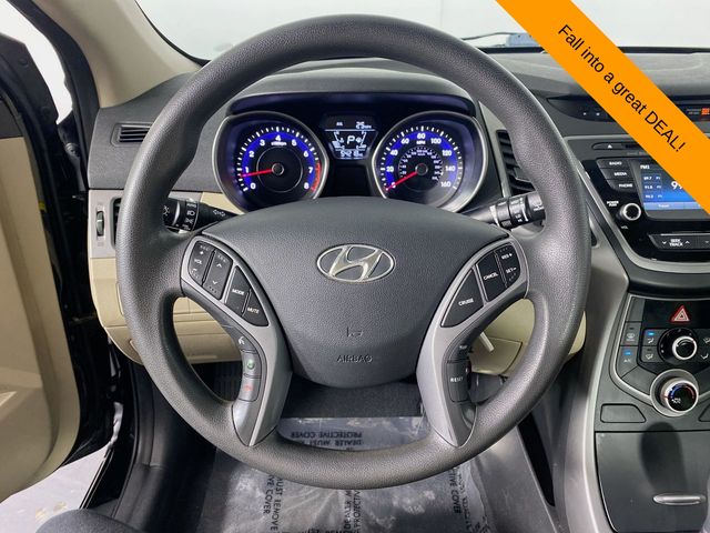 2016 Hyundai Elantra SE 12