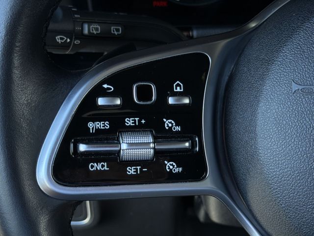 Used 2023  Mercedes-Benz GLA 250 image 28