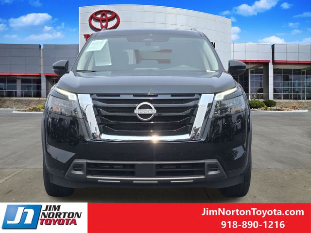 Used 2025 Nissan Pathfinder SUV