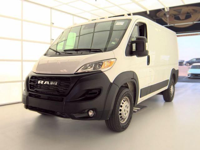 Bright White Clearcoat 2025 RAM ProMaster Van 9-Speed Automatic