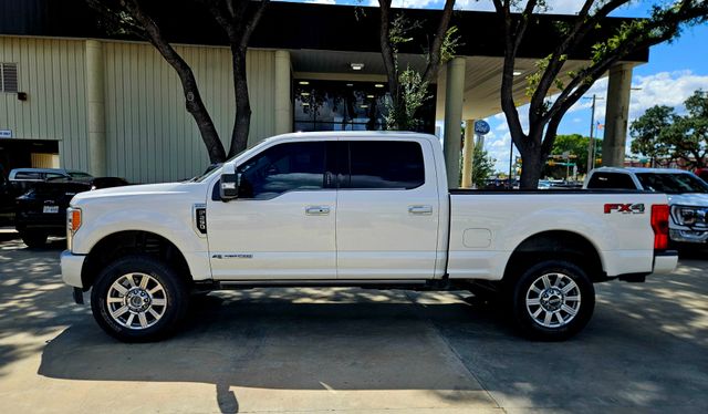 White Platinum Clearcoat Metallic 2019 Ford F-250 Super Duty Pickup Truck Four-Wheel Drive 6-Speed Automatic