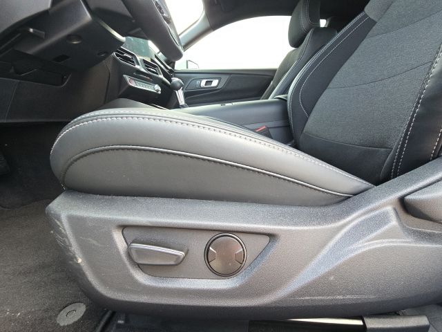 2025 Ford Mustang EcoBoost:46609A