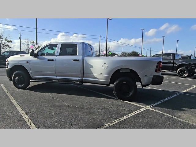 2026 Ram 3500 Tradesman Crew Cab 4x4 8' Box