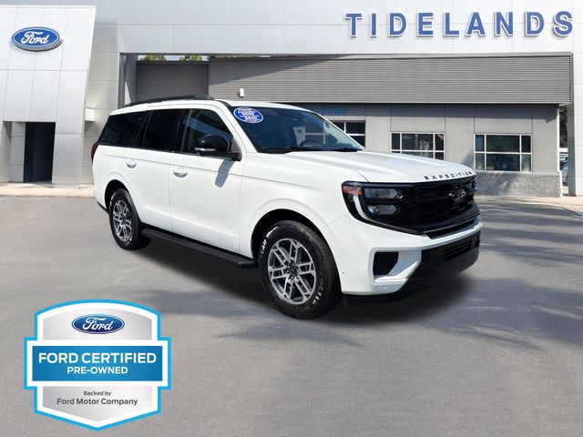 Star White Metallic Tri-Coat 2025 Ford Expedition Active RWD SUV / Crossover 4X2 Automatic