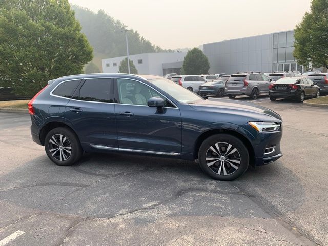 Used 2021 Blue Volvo T8 Inscription Expression image 4