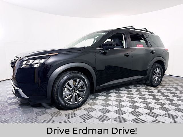 Used 2025 Nissan Pathfinder SUV
