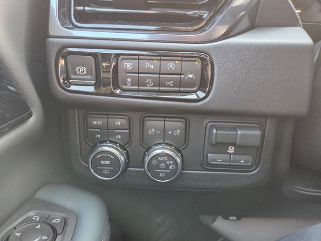 2026 GMC Yukon XL 4WD AT4