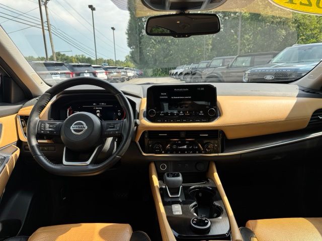 Used 2021 Blue Nissan Platinum image 17