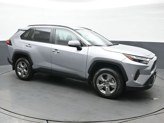 2024 Toyota RAV4 XLE 9