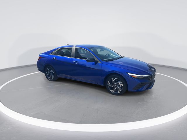 Used 2025 Blue Hyundai SEL Sport image 2