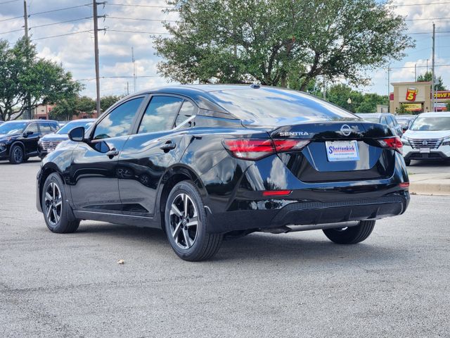 2025 Nissan Sentra SV photo 4