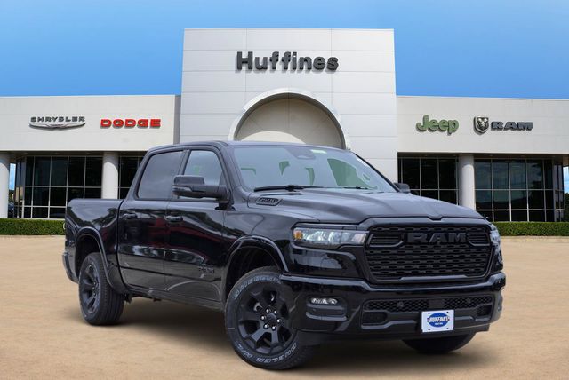 Diamond Black Crystal Pearlcoat 2026 RAM 1500 Pickup Truck Four-Wheel Drive 8-Speed Automatic