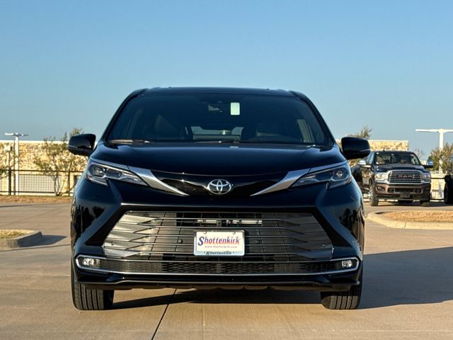 New 2026 Toyota Sienna Van