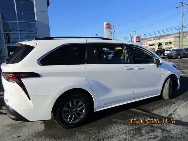 used 2024 Toyota Sienna car, priced at $40,999