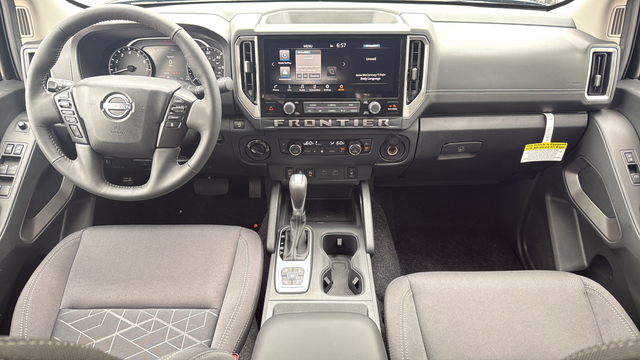 View vehicle photo 7