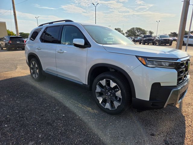 Platinum White Pearl 2026 Honda Pilot SUV / Crossover All-Wheel Drive Automatic