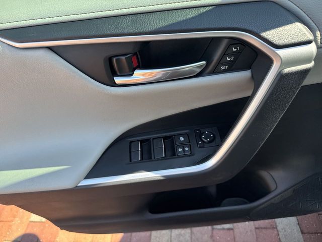 Used 2020 Toyota RAV4 SUV