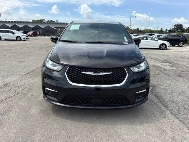 2025 Chrysler Pacifica - $25,988