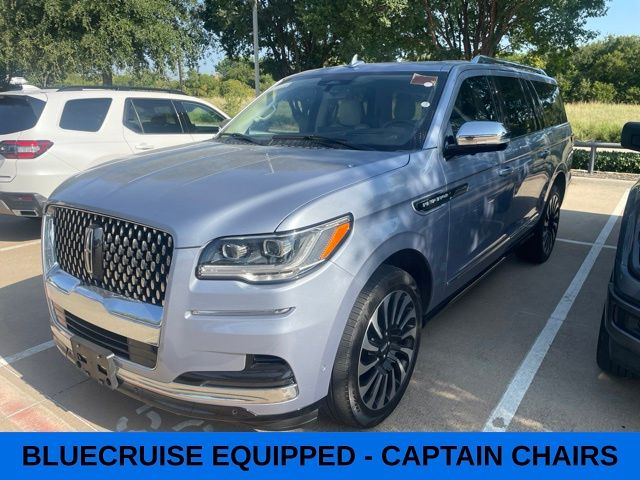 Chroma Crystal Blue Metallic Premium Colorant 2024 Lincoln Navigator SUV / Crossover Four-Wheel Drive Automatic