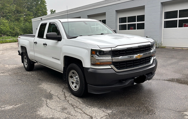 Summit White 2017 Chevrolet Silverado 1500 Pickup Truck Four-Wheel Drive 6-Speed Automatic Overdrive