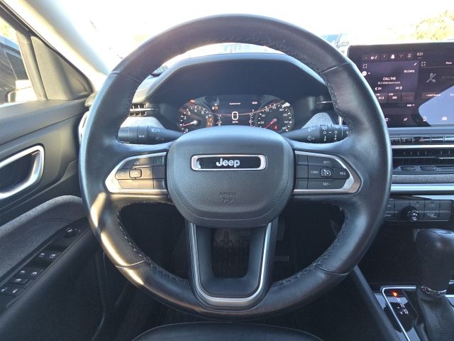 Photo of 2022 Jeep Compass Latitude Lux in Dallas, GA - 26,  2022 Jeep Compass Latitude Lux:B01943