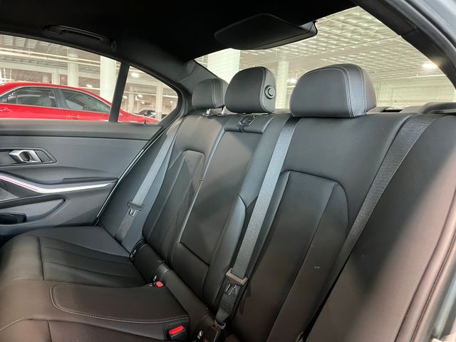 2025 BMW 3 Series 330i - Photo 37