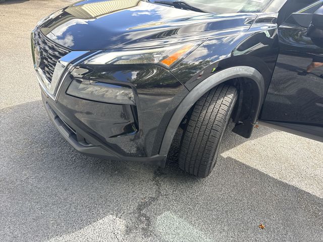 Used 2021 Black Nissan S image 30