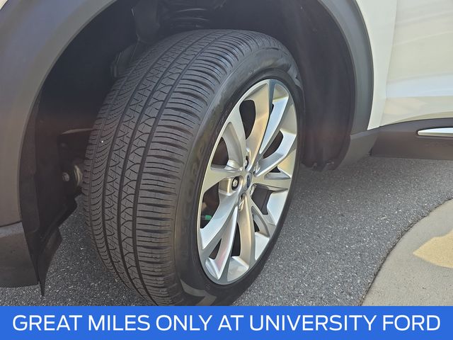 Used 2023 White Ford Platinum image 31