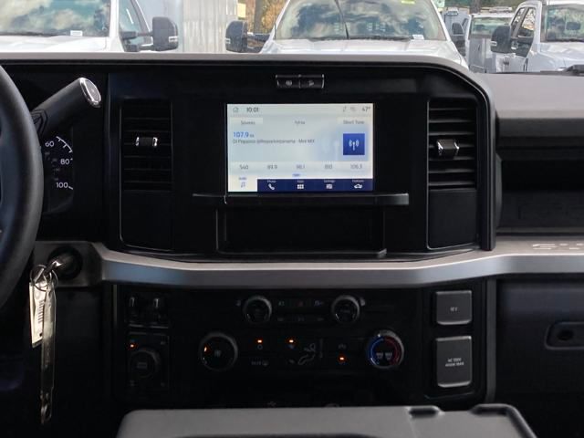 2025 Ford F-350 Super Duty XL