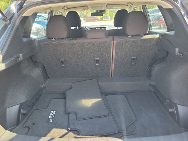 Used 2020 Gray Nissan S image 8