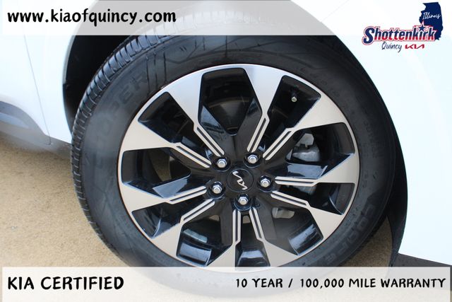 Used 2024 Kia Carnival Van