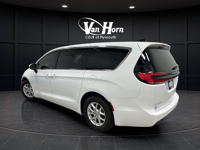 Used 2023 Bright White Clearcoat Chrysler Touring L image 5