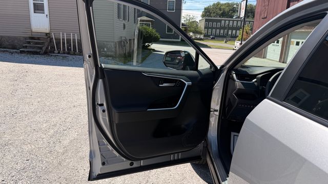 Used 2025 Toyota RAV4 SUV