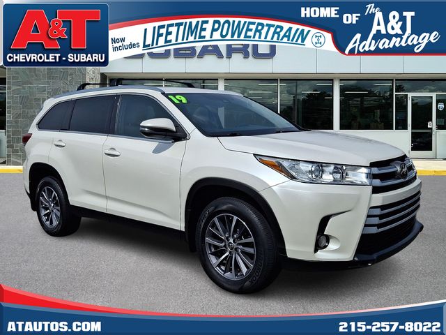 used 2019 Toyota Highlander car, priced at $24,881